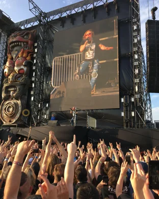 Godsmack, Stone Temple Pilots & Dorothy