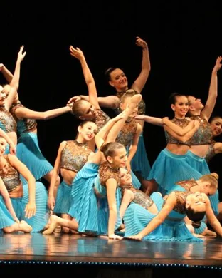 Drop Everything & Dance Studio: Back Stage Pass